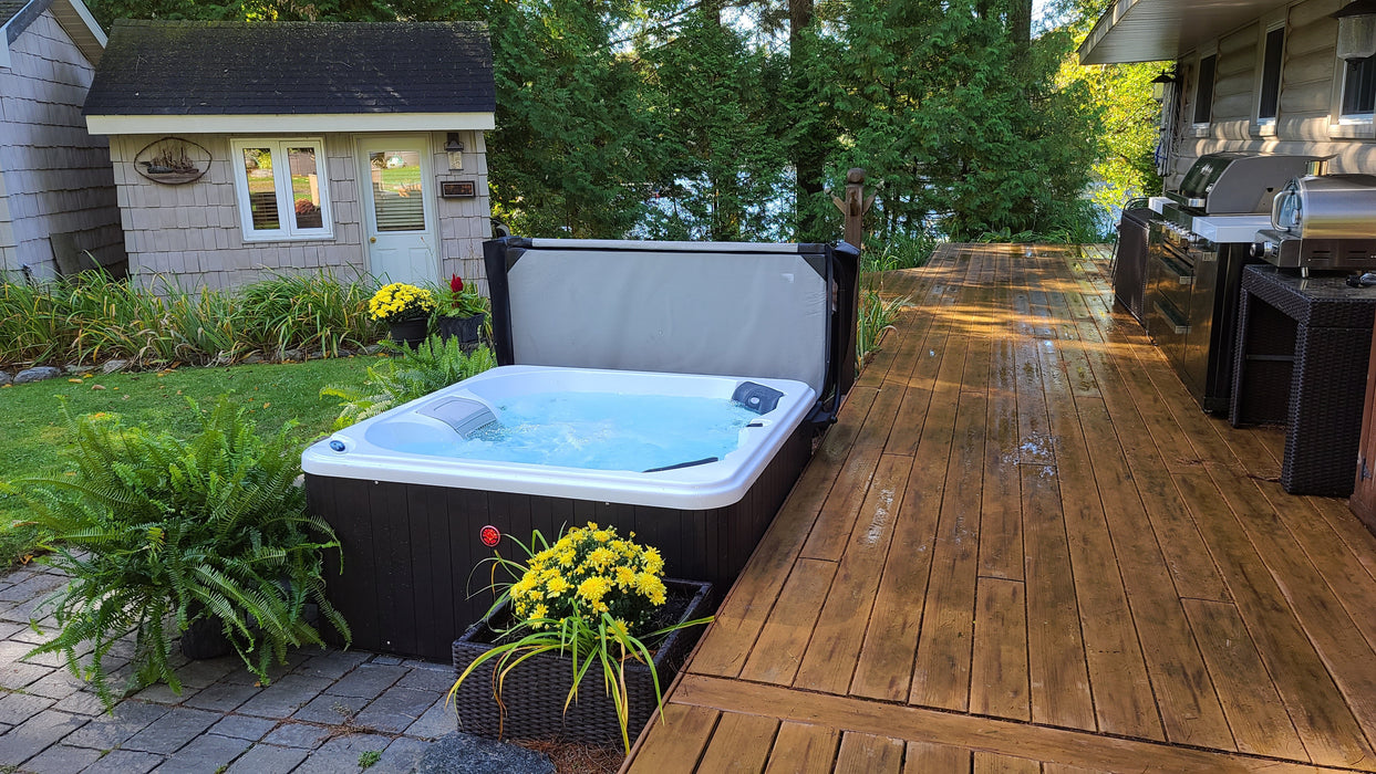 Canadian Spa Manitoba 4-Person 15-Jet Portable Hot Tub (KH-10127)