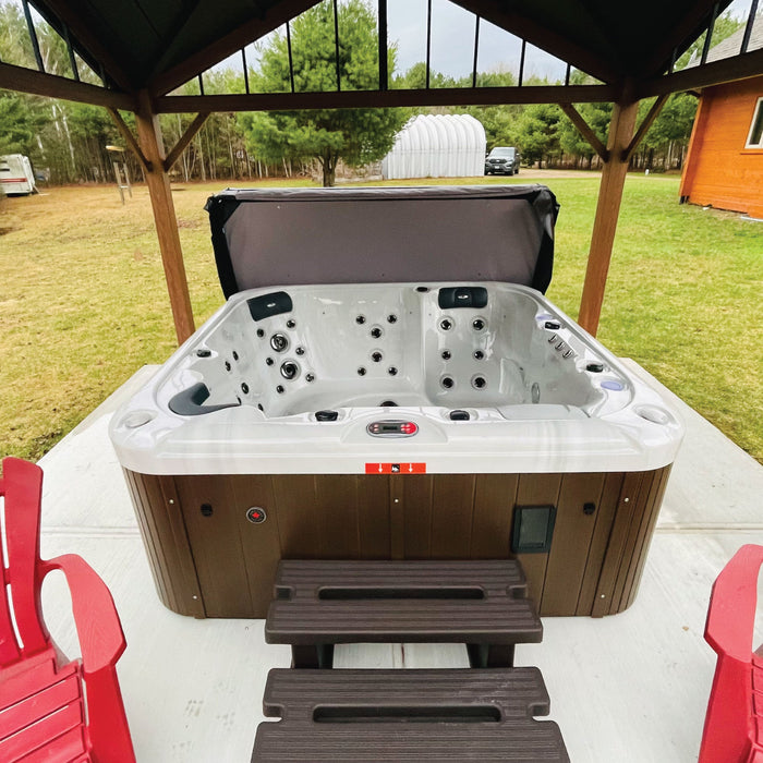 Canadian Spa London SE 6-Person 48-Jet Hot Tub (KH-10145)