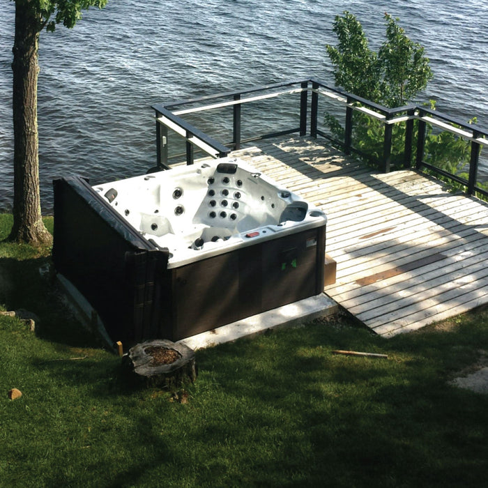 Canadian Spa Niagara Falls 7-Person 60-Jet Hot Tub (KH-10185)