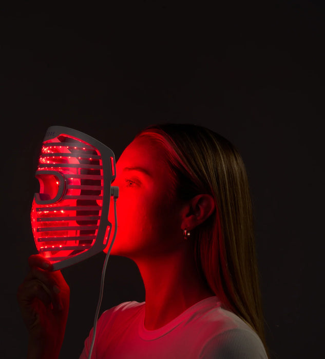 iRESTORE Elite + Illumina Face Mask Bundle