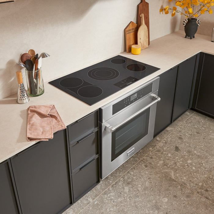 Thor Kitchen 36 In. Professional Electric Cooktop with 5 Burners in Black (TEC36)