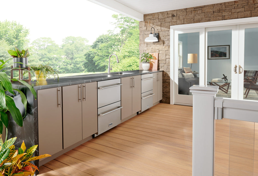 Thor Kitchen 24" 5.4 cu. ft. Indoor or Outdoor Refrigerator Drawer (TRF24U)